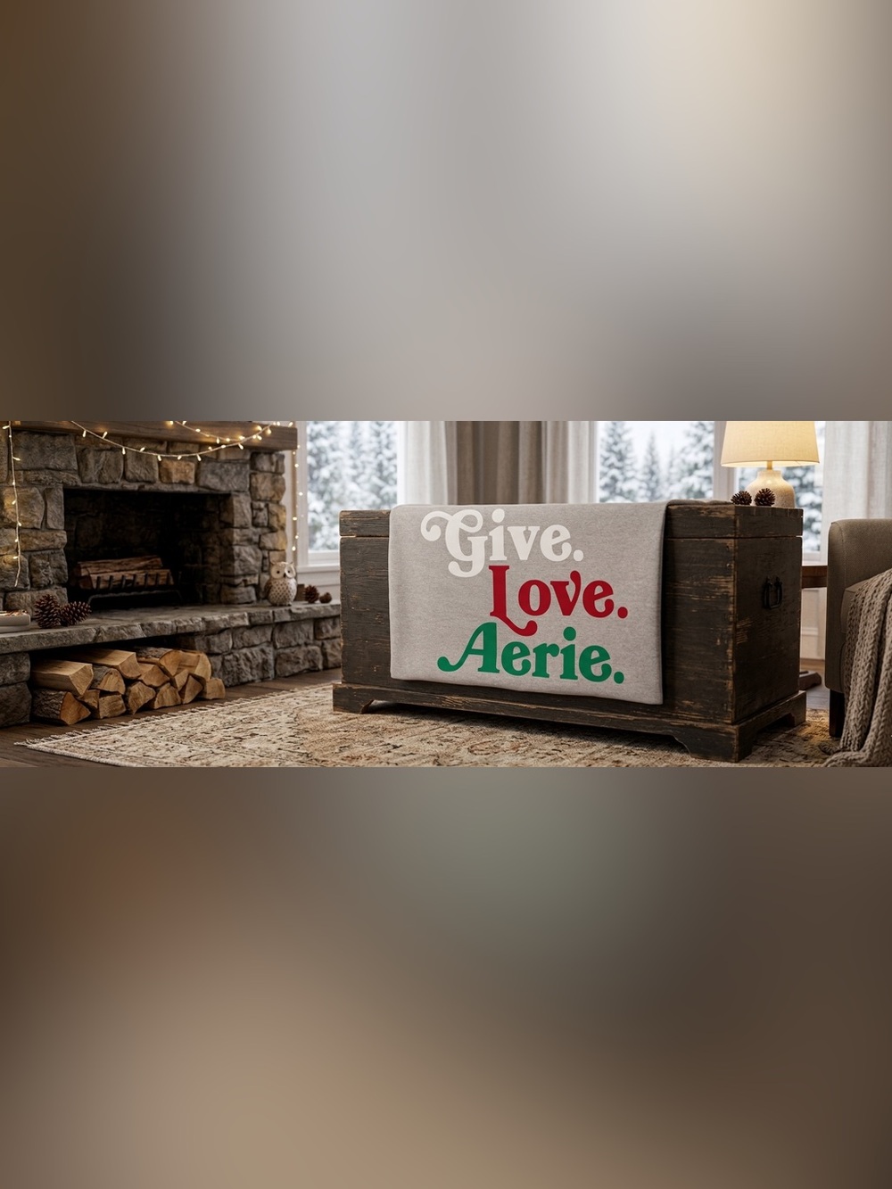 Give Love Aerie Holiday Throw Blanket - NEW